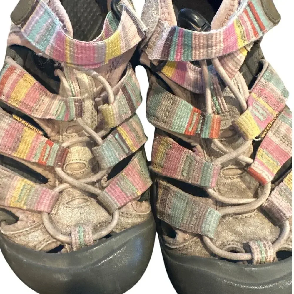Keen kids pastel waterproof sandals Size 2